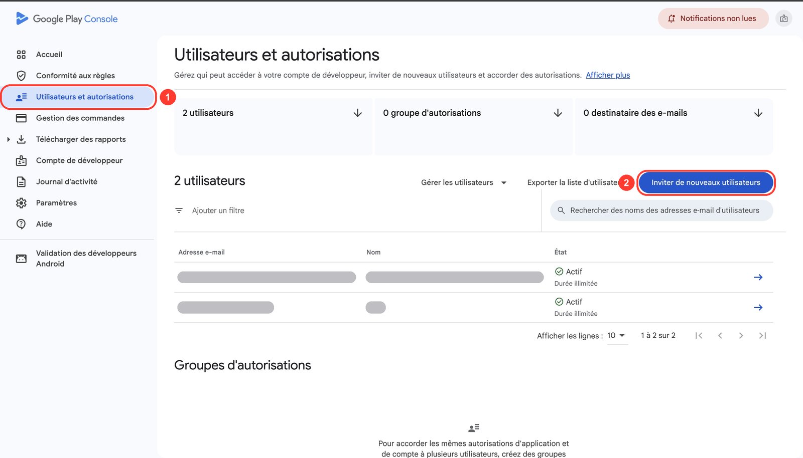 Play Console, Utilisateurs et autorisations, avec le bouton Inviter de nouveaux utilisateurs
